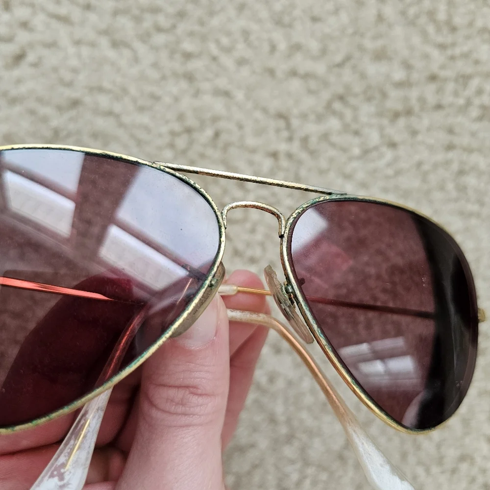 Vintage B&L Ray Ban USA sunglasses gold frames brown lenses